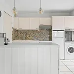 Apartment Spacieux 3 Pieces Avec Terrasse, A 3 Min, Linge Et Menage Inclus *