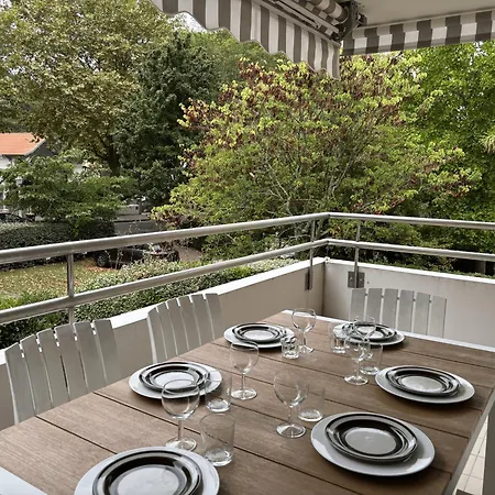 Spacieux 3 Pieces Avec Terrasse, A 3 Min, Linge Et Menage Inclus *