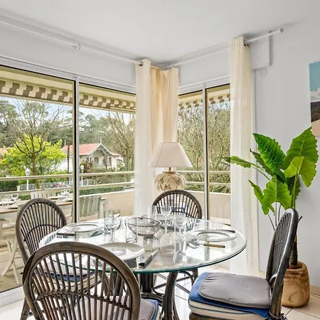Daire Spacieux 3 Pieces Avec Terrasse, A 3 Min, Linge Et Menage Inclus