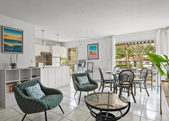 Spacieux 3 Pieces Avec Terrasse, A 3 Min, Linge Et Menage Inclus Διαμέρισμα *