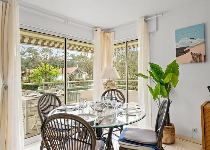 Апартаменты Spacieux 3 Pieces Avec Terrasse, A 3 Min, Linge Et Menage Inclus